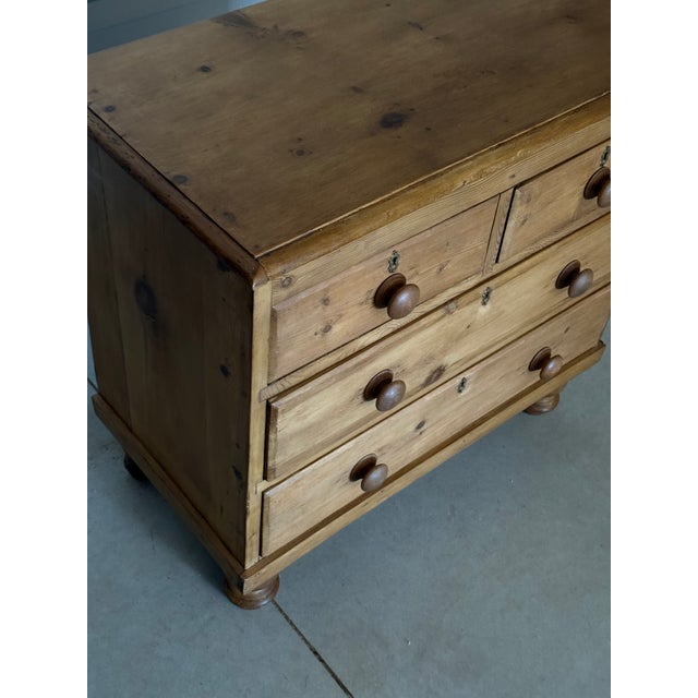 Late 19th Century Antique Pine Two Over Two Drawers - Chest of Drawers From England For Sale - Image 5 of 18