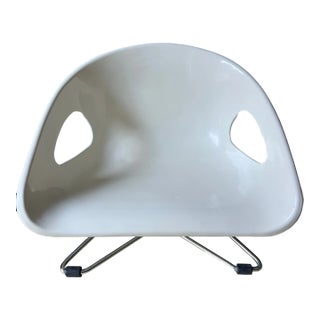 1970’s Cosco Mid Century Modern Child’s Adjustable Booster Seat in White. For Sale