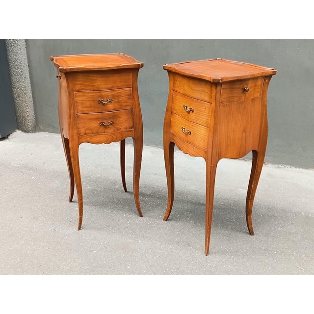 1950s Set of Two French Louis XV Style Nightstands. For Sale In Miami - Image 6 of 12