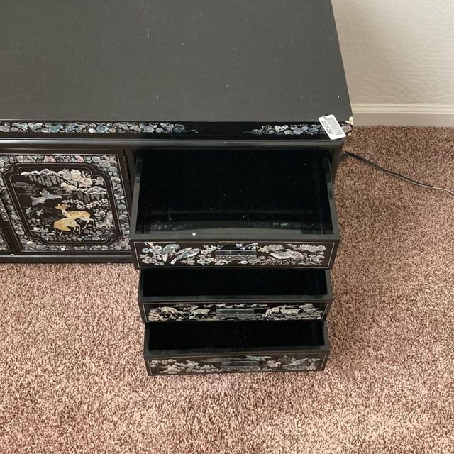 1970s 1970s Black Lacquer Dresser With Mother of Pearl Inlay and Asian Inspired Design For Sale - Image 5 of 9