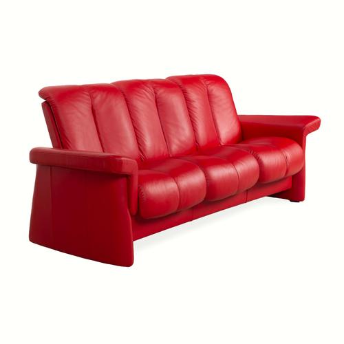 Modern Legend Three-Seater Sofa in Leather from Stressless For Sale - Image 3 of 14