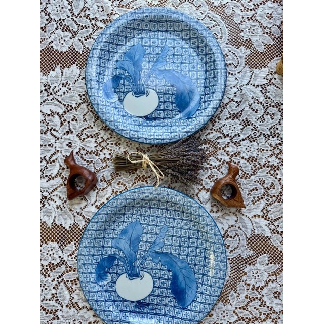 This elegant pair of vintage 1940s Nabeshima porcelain plates features the highly collectible “Garlic Pattern” — an...