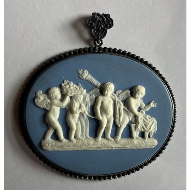 English Antique 18th Century English George III Wedgwood Oval Wall Plaques in Silver Frames - A Pair For Sale - Image 3 of 10