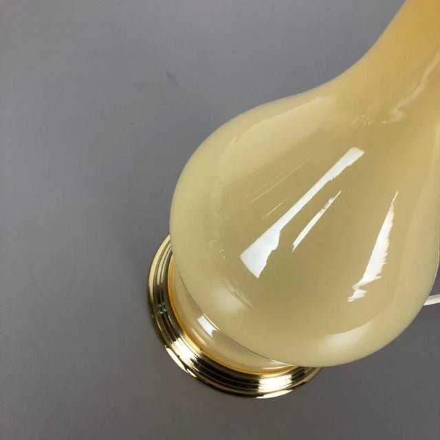 Large Opaline Murano Glass Table Lamp from Cenedese Vetri, 1960s For Sale - Image 9 of 14