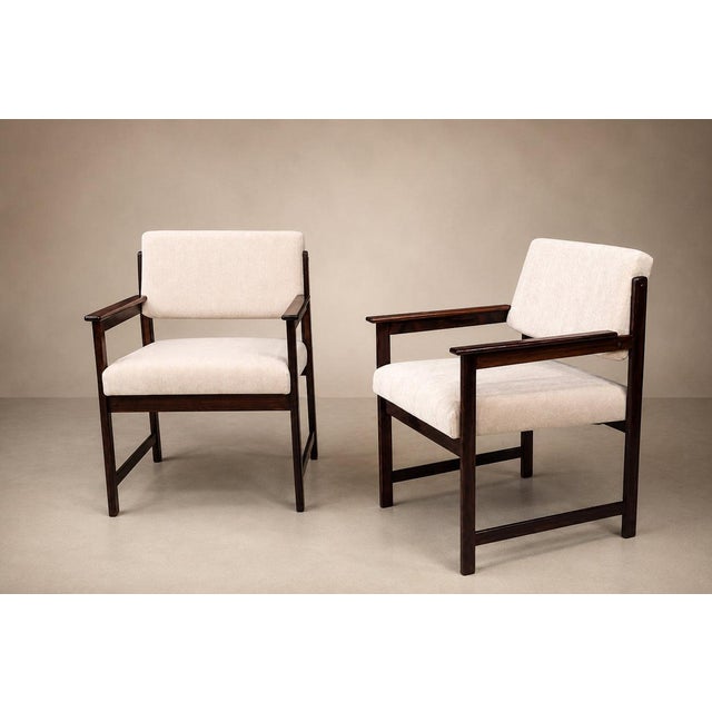 Pair of Brazilian Mid-Century Modern Rosewood Armchairs by Jorge Jabour Mauad for Cantù Móveis, Cream Mohair, Brazil, 1960s For Sale - Image 13 of 18