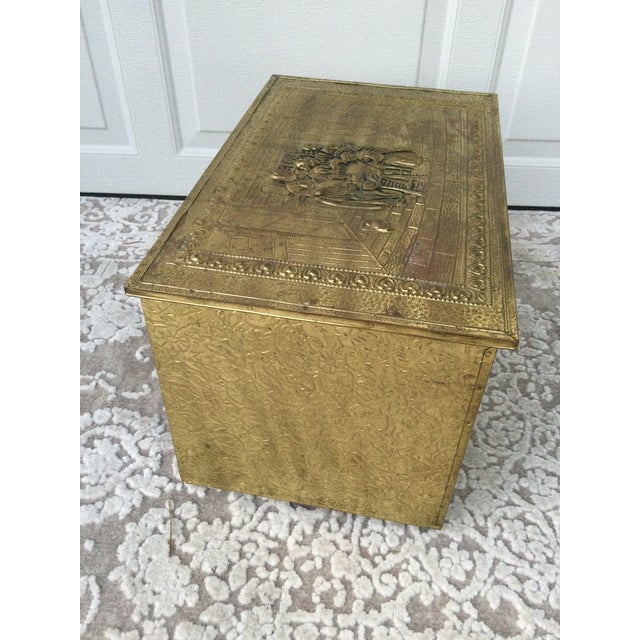 Antique Ornate Brass Coal Scuttle Box From the 1920s For Sale - Image 4 of 10
