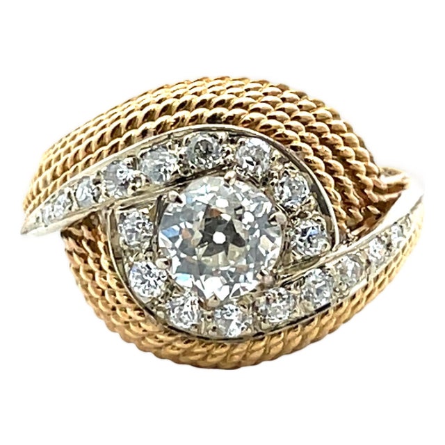 18k Two-Tone Gold Swirl Rope Vintage Ring With Approx. 1 Carat Weight Diamonds, Size 3.5 For Sale
