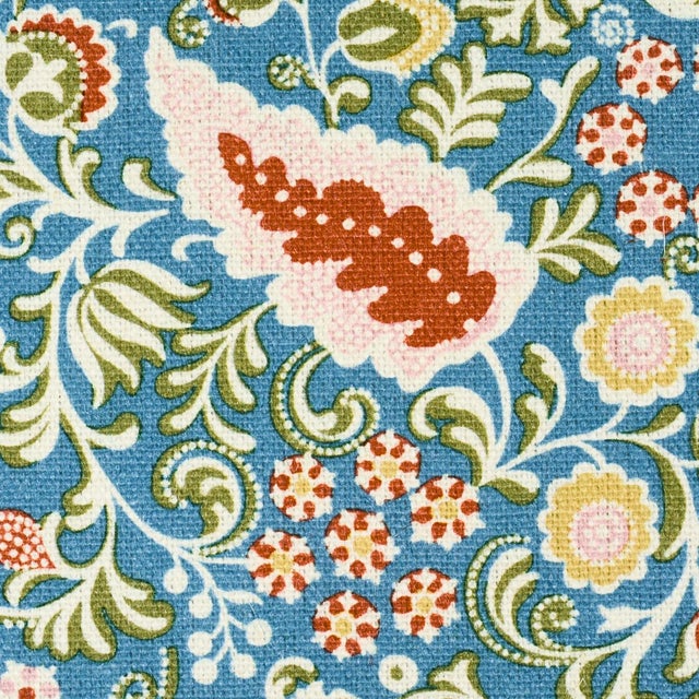 Contemporary SAMPLE - Schumacher Peggy Paisley Fabric In Azure For Sale - Image 3 of 4
