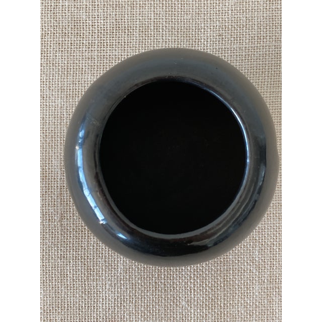 Vintage Santa Clara Pueblo Signed Blackware Pots or Vases, Set of 2 For Sale - Image 12 of 15