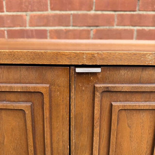 Wood Broyhill Premier Sculptra Magna Walnut Mid-Century Modern Gentleman’s Chest For Sale - Image 7 of 11