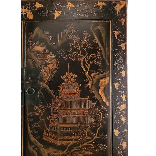 Vintage Chinese Gilt and Black Lacquered Wedding Cabinet, Circa 1960 For Sale - Image 4 of 11