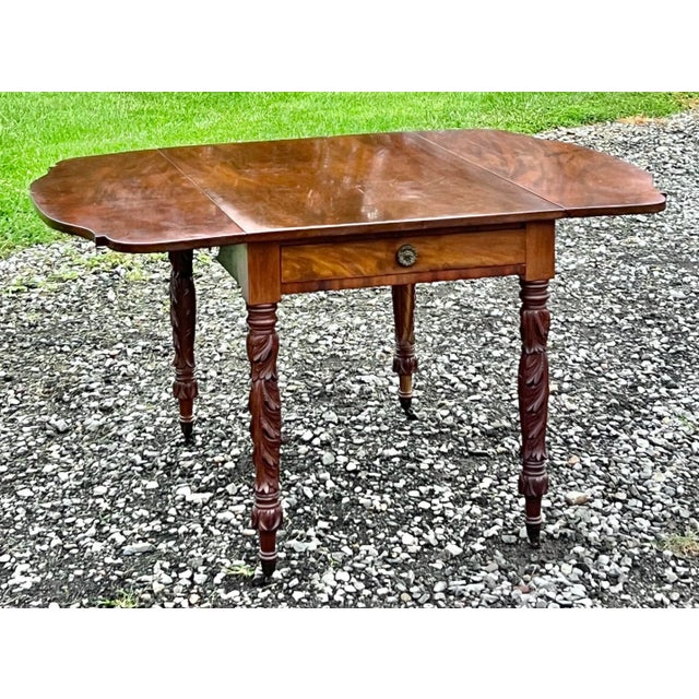 Antique American Federal Acanthus Carved Drop Leaf Table For Sale - Image 4 of 9