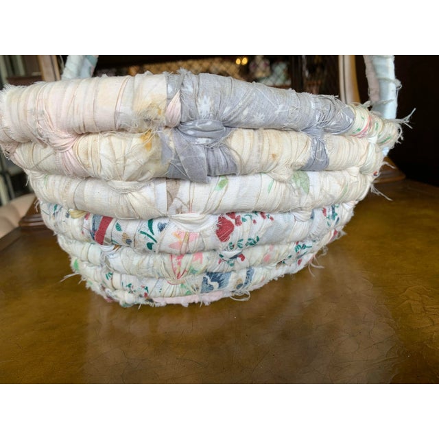 1970s Vintage Heart Shaped Rag Basket With Handle For Sale - Image 5 of 8