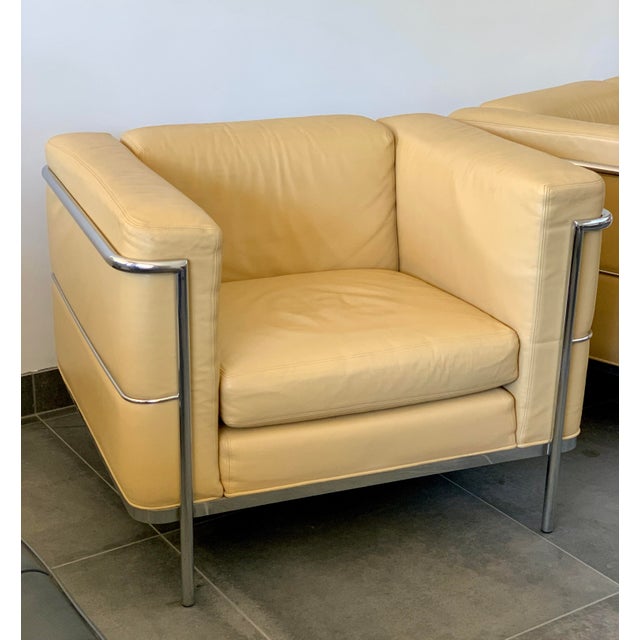 1960s 1960s Leather Chrome Club Chairs Le Corbusier L C 2 Style - A Pair For Sale - Image 5 of 9