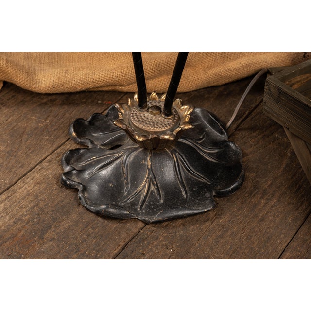Early 20th Century Art Nouveau Double Tulip Slag Glass Table Lamp For Sale In Chicago - Image 6 of 7