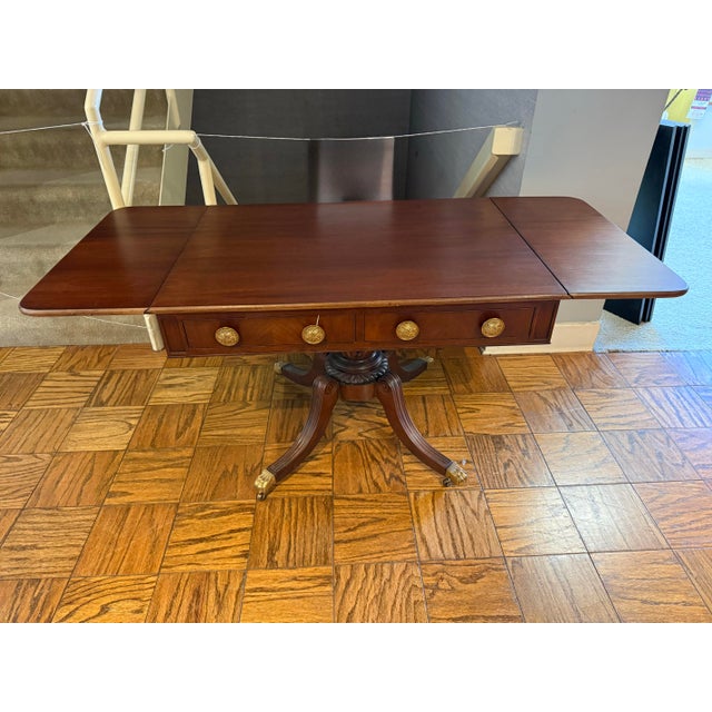 Wood Elegant Mahogany and Brass Drop-Leaf Expandable Sofa Table With Drop Down Sides For Sale - Image 7 of 9