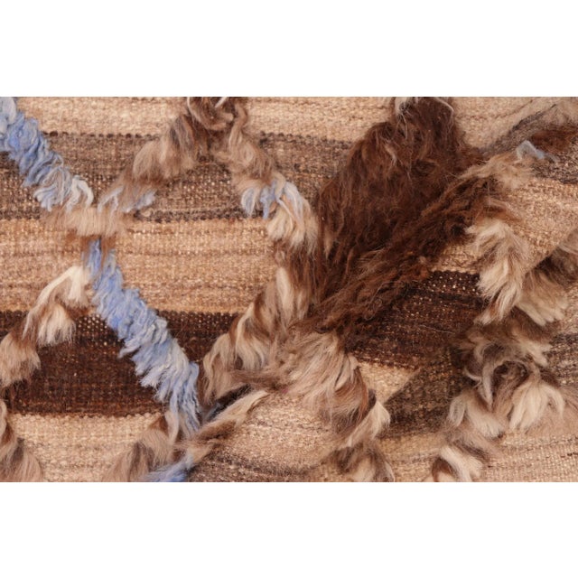 1990s 1990s Abstract Moroccan High-Low Tan/Brown Wool Rug - 6'6'' X 9'2'' For Sale - Image 5 of 8