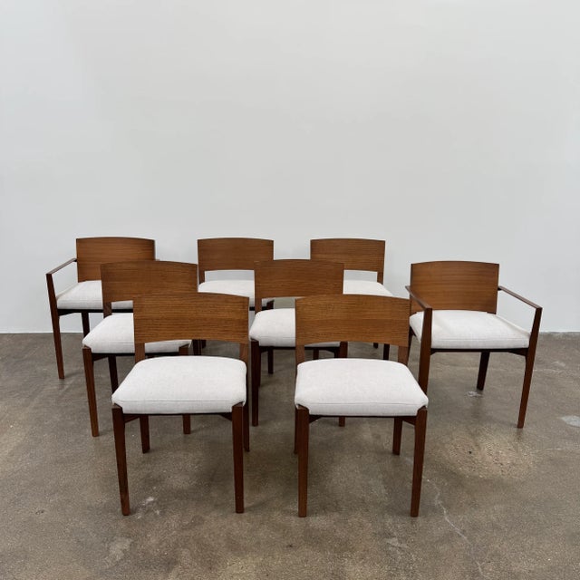 Designed by renowned architect Piero Lissoni for Porro, the Lario dining chair embodies understated sophistication. Each...
