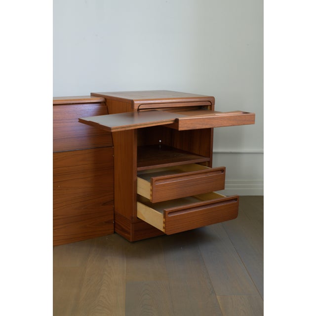 Wood Peter Graves Sorensen for Torring Design Queen Size Headboard and Nightstands, 1970s For Sale - Image 7 of 11