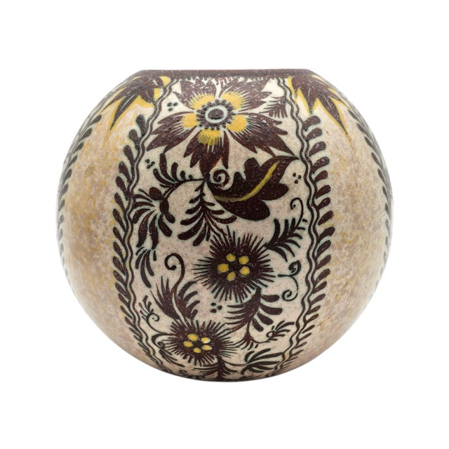 Beige Royal Zuid Holland Gouda Hand Painted Dutch Art Pottery Vase, 6.5" For Sale - Image 8 of 14