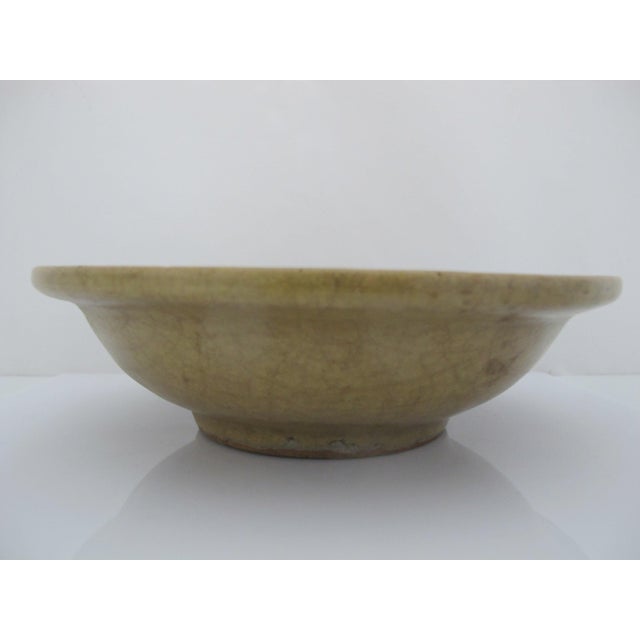 Chinese Antique Chinese Celadon Tang Dynasty Yue Ware Style Rimmed Bowl For Sale - Image 3 of 8