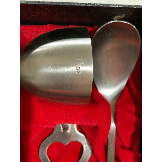 Vintage Barware - MCM 5-Pc Silver Stainless Steel Bamboo Bar Tool Set by Goodwood in Original Box - Palm Beach Regency - British Colonial For Sale - Image 4 of 9