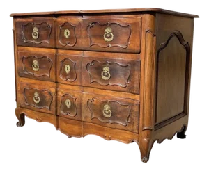 Louis XV Walnut Chest of Drawers, Lyon, 1700s