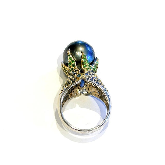 Bochic “Orient” Vintage South Sea Pearl & Fancy Blue Sapphires Ring Set 18K Gold For Sale - Image 10 of 11