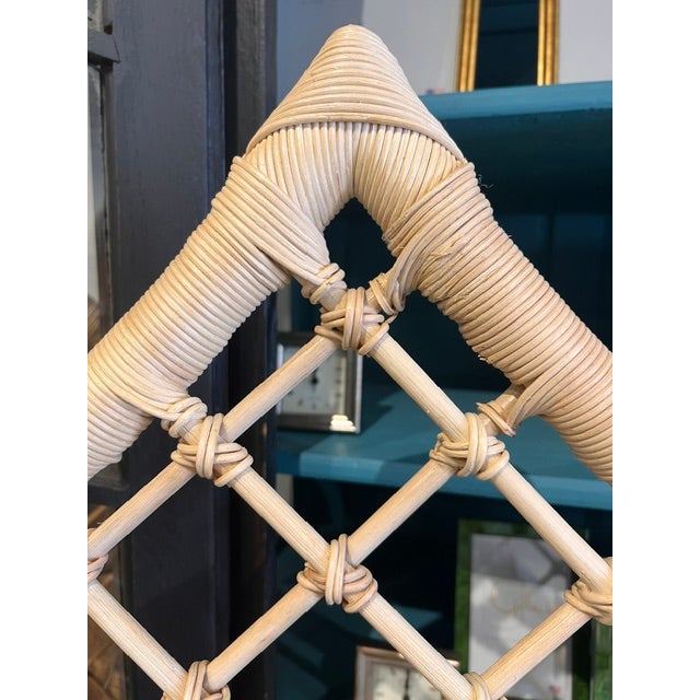 Gorgeous pair of Amanda Lindroth Pagoda twin headboards. Tons of detail on the tied lattice work. Perfect for a beach...
