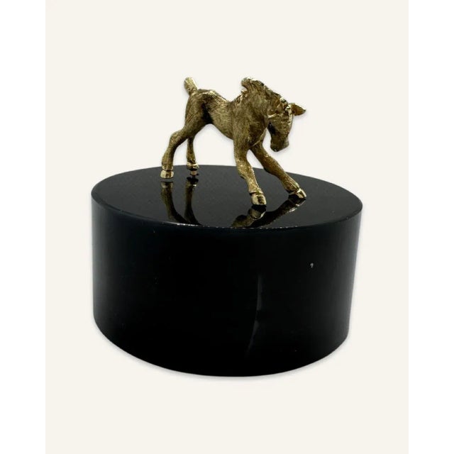 Figurative 1960s Tiny 14k Freestanding Cartier Foal on Agate Base For Sale - Image 3 of 10