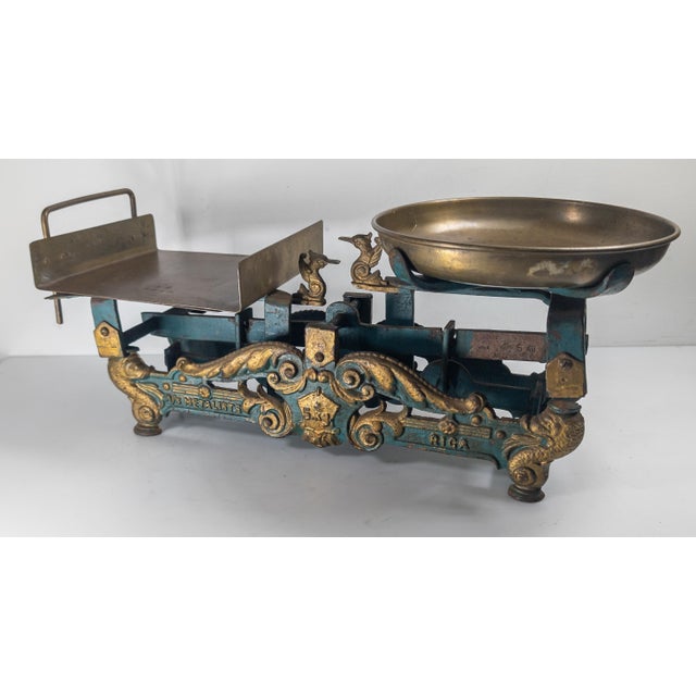 Early 20th Century Turquoise Teal and Gold Cast Iron Grocery Scale Balance For Sale - Image 4 of 18