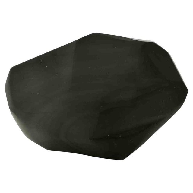 Paperweight realized in 1970s, in black polished stone. Very good condition.