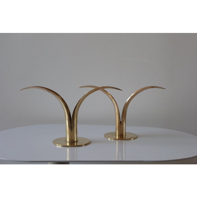 Ystad Metall Mid 20th Century Pair of Liljan Brass Candleholders by Ivar Åhlenius Björk for Ystad Metall For Sale - Image 4 of 6