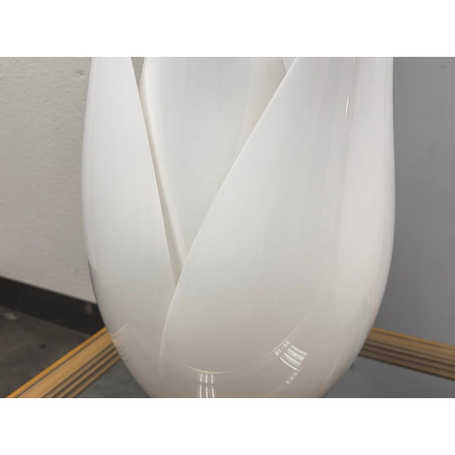 1970s Roger Rougier Grand Acrylic Tulip Lamps, Circa 1970's Pair For Sale - Image 5 of 12