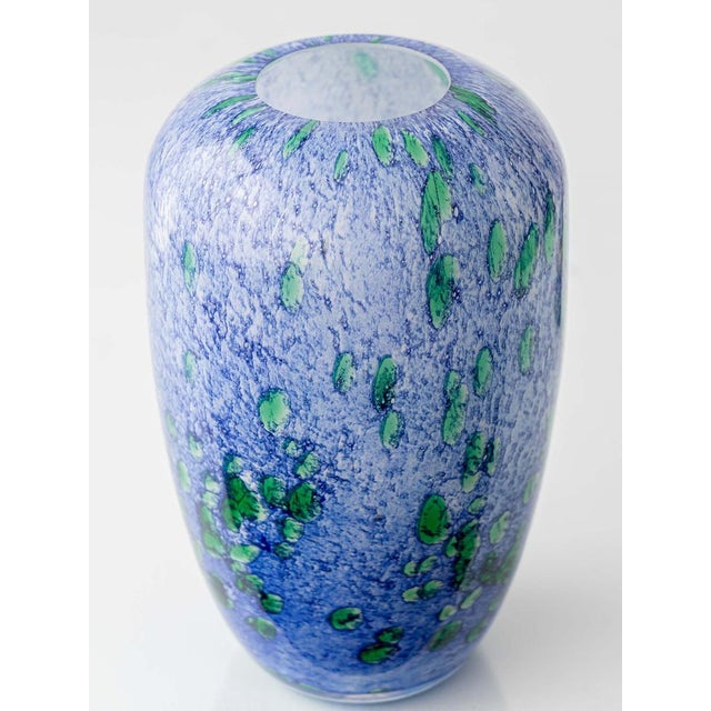 French Blue and Green Mouth-Blown Cased Art Glass Vase from La Rochère, 1960s For Sale - Image 10 of 17
