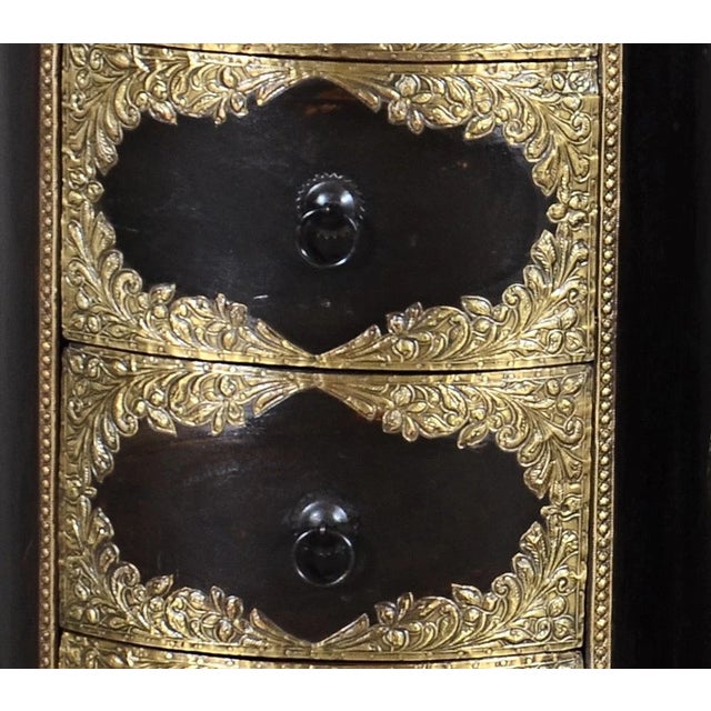 Art Deco Mid 20th Century Art Deco Brown Wood Round End Table With 5 Drawers & Brass Accents – 1 Piece For Sale - Image 3 of 5