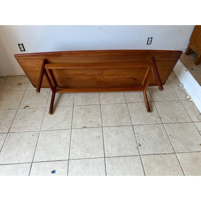 Wood Mid 20th Century Grete Jalk Glostrup Mobelfabrik Danish Teak Surfboard Coffee Table For Sale - Image 7 of 12