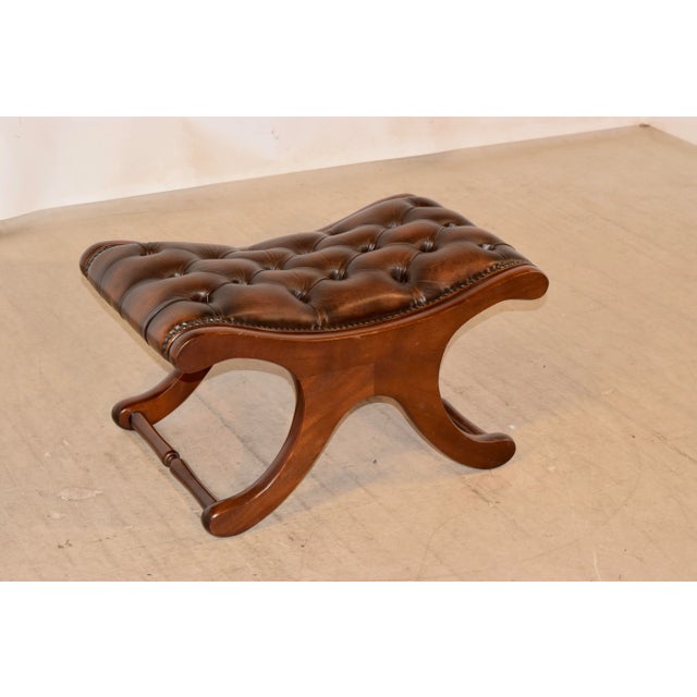 English Chesterfield Stool, Circa 1920 For Sale - Image 3 of 9