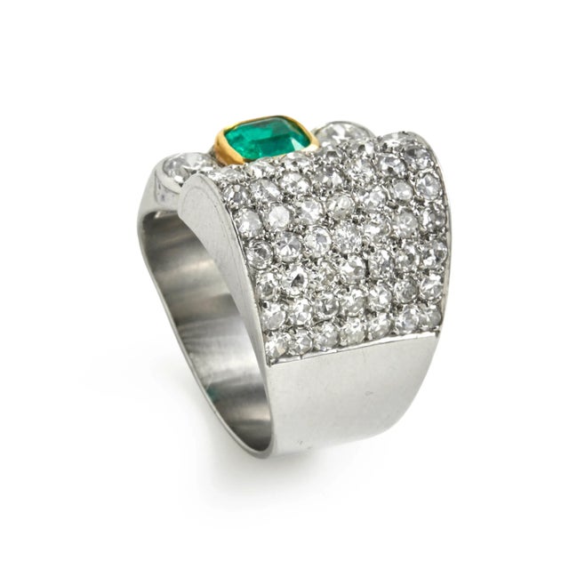 Art Deco Vintage Platinum and Gold, Emerald and Diamond Ring From 1940's, Size 7 For Sale - Image 3 of 3
