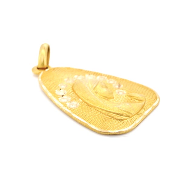 Mid 20th Century Vintage French Religious 18k Virgin Mary Pendant For Sale - Image 5 of 7