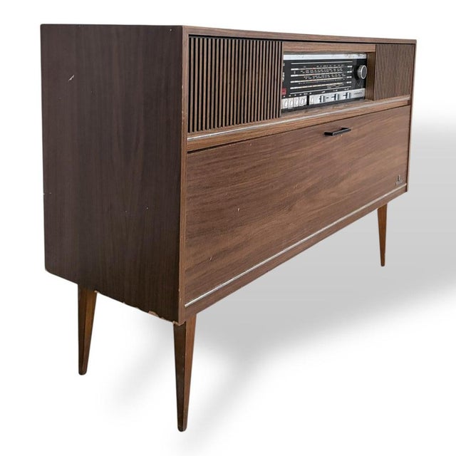 Mid-Century Radiogram Stereo Console from Grundig For Sale - Image 5 of 9