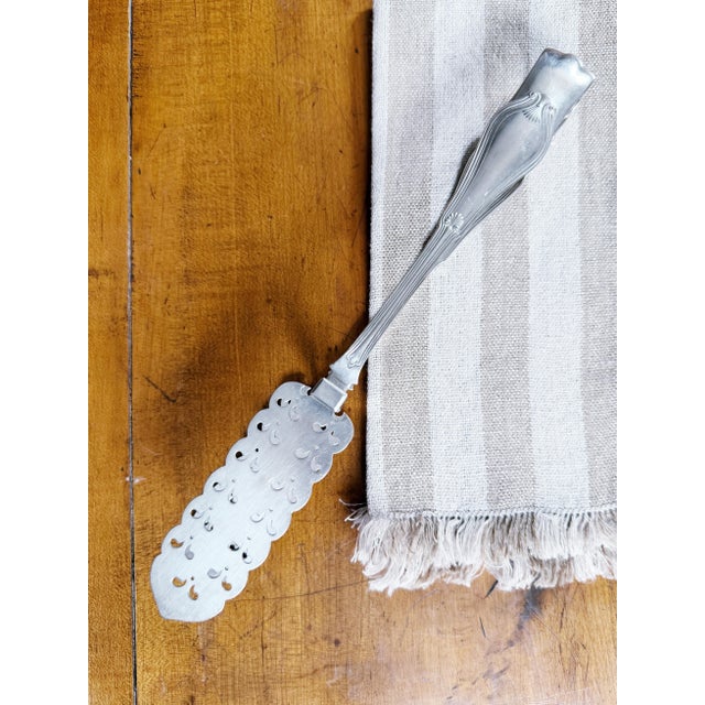 1900 - 1909 Antique Silver Plated Tiffany & Co Asparagus Serving Tongs For Sale - Image 5 of 8