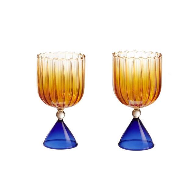 Calypso Water & Wine Set in Amber by Serena Confalonieri, Set of 2 For Sale - Image 4 of 4