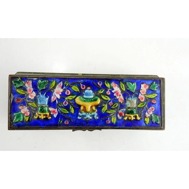 Small Vintage Chinese Enamel Box For Sale In Seattle - Image 6 of 7
