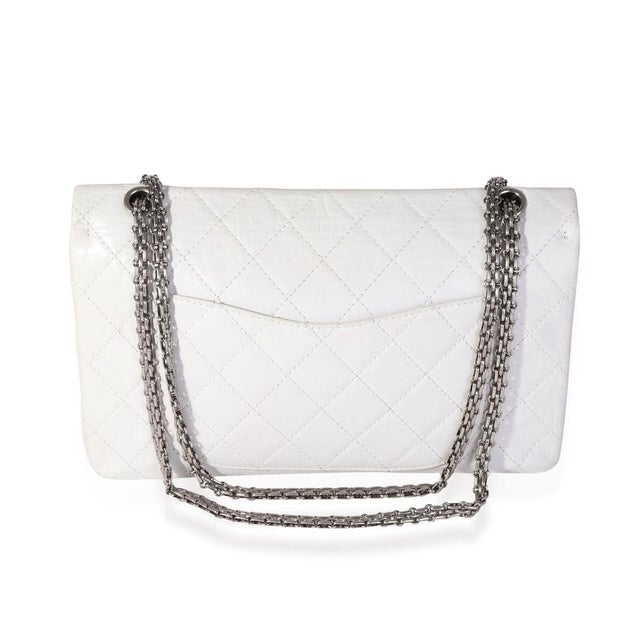 Contemporary White Aged Calfskin Quilted 2.55 Reissue 227 Flap For Sale - Image 3 of 8