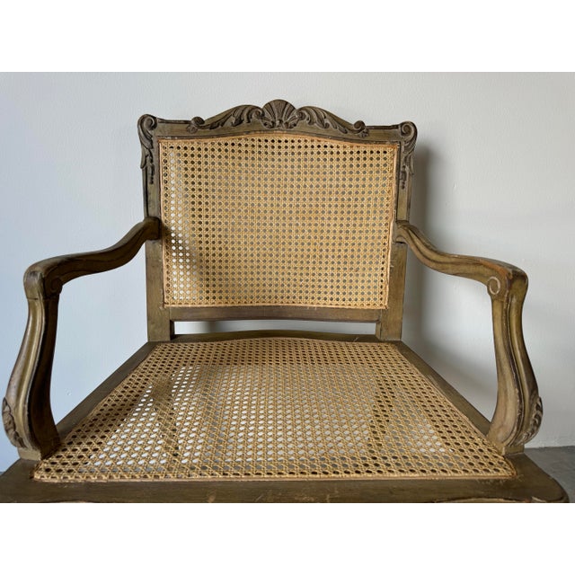 We are privileged to be offering for sale this Fantastic Vintage Hollywood Regency French Louis XV style carved wood and...