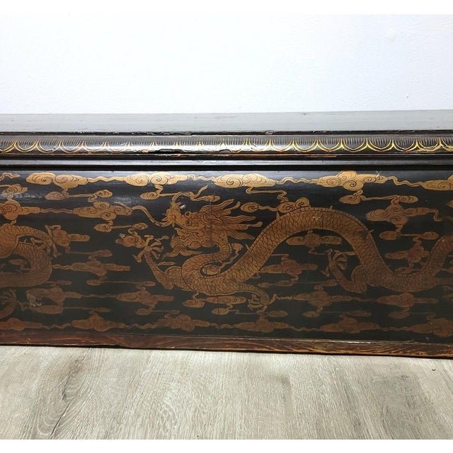 19th C Chinese Lacquered Gold Dragon Scroll Box, 4 Feet Long For Sale - Image 11 of 15