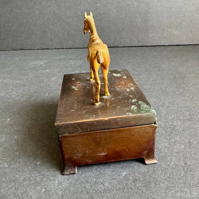 1940s Horse Statue Trophy Lidded Box Equestrian Ora Horse Racing Vintage Brass For Sale - Image 10 of 12