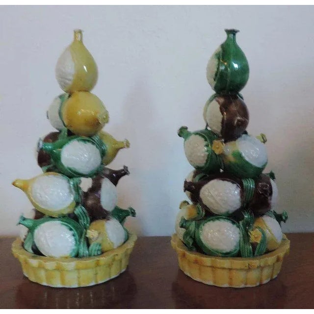Chinese 18th / 19th Century Chinese Porcelain Altar Temple Fruit Pyramids of Pomegranates in the Kangxi Taste - a Pair For Sale - Image 3 of 8