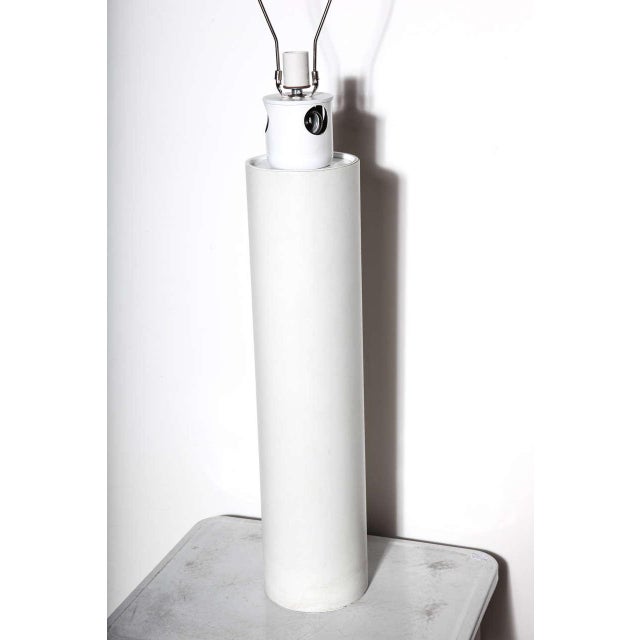Mid-Century Modern 1960s Robert Sonneman Style White Leather, Five Socket "Tower" Table Lamp For Sale - Image 3 of 7